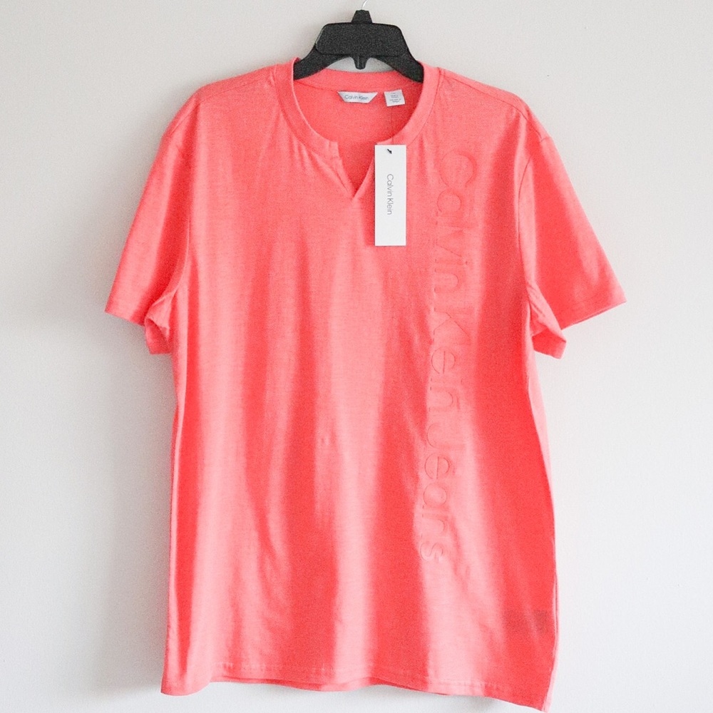 Calvin Klein Vertical stencil Logo Crew Neck T-shirt Large Men’s .